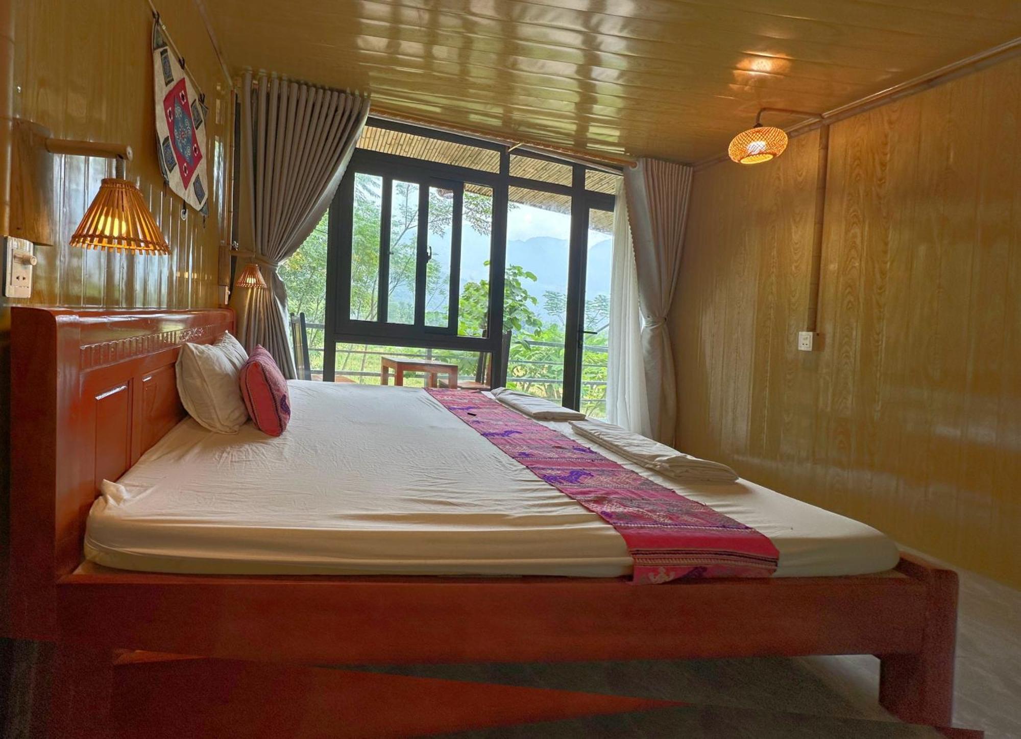 Nha Tan - Mai Chau Homestay And Tours Exteriör bild