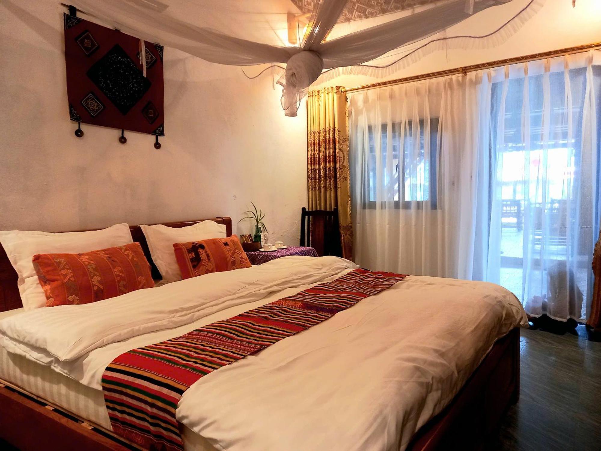 Nha Tan - Mai Chau Homestay And Tours Exteriör bild